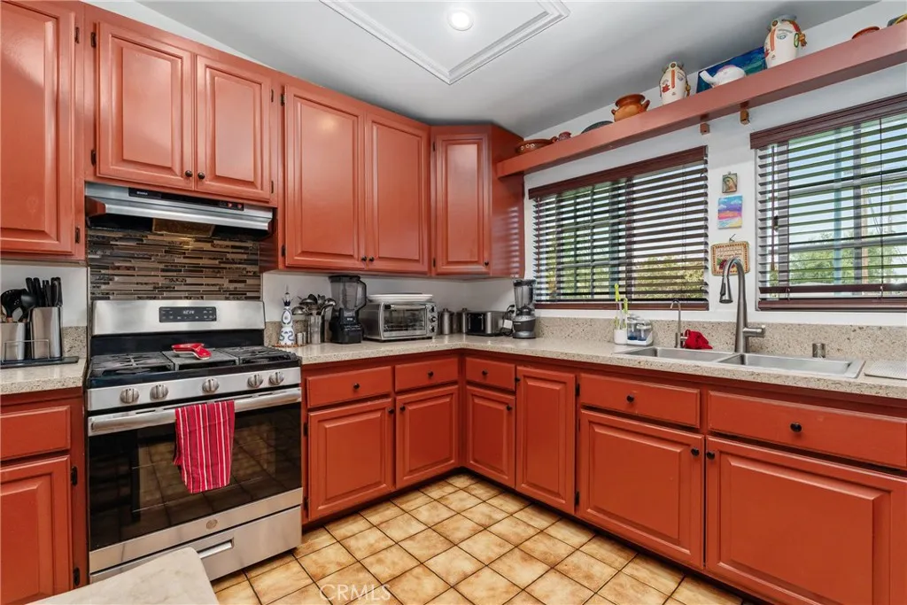 10422 Patricia Drive, Garden Grove, California 92840 home-pic-12